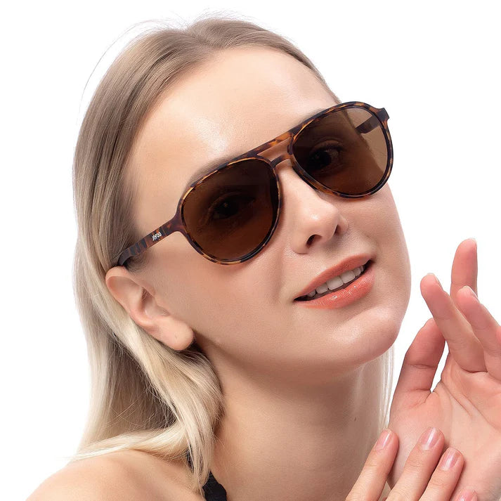 A-Beautiful-Woman-Wearing-Classic-Aviator-Sunglasses-Tortoise