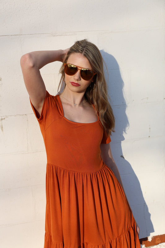 Pumpkin Color Trend 2025: How to Style Autumn’s Warmest Hue with Jefoo Aviator Sunglasses