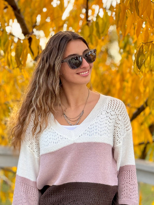Three Season Versatility: Elevate Cardigan Outfits with Sunglasses